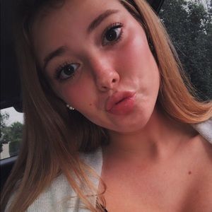 Meet your Posher, Cameron